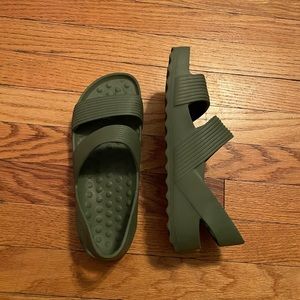 Oiselle recovery sandals